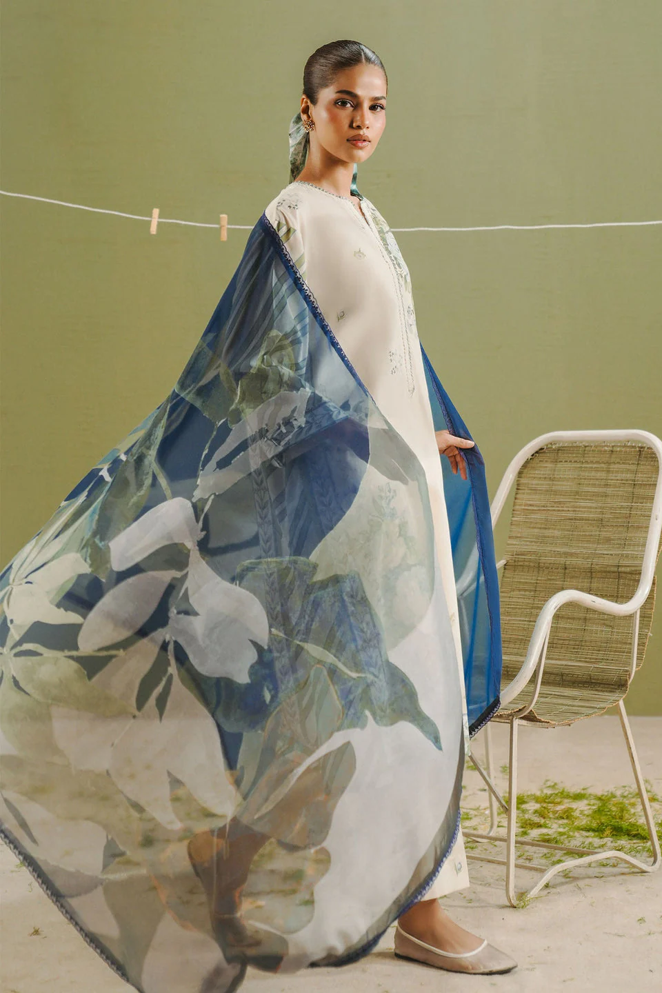 Coco Print Lawn - Image 3