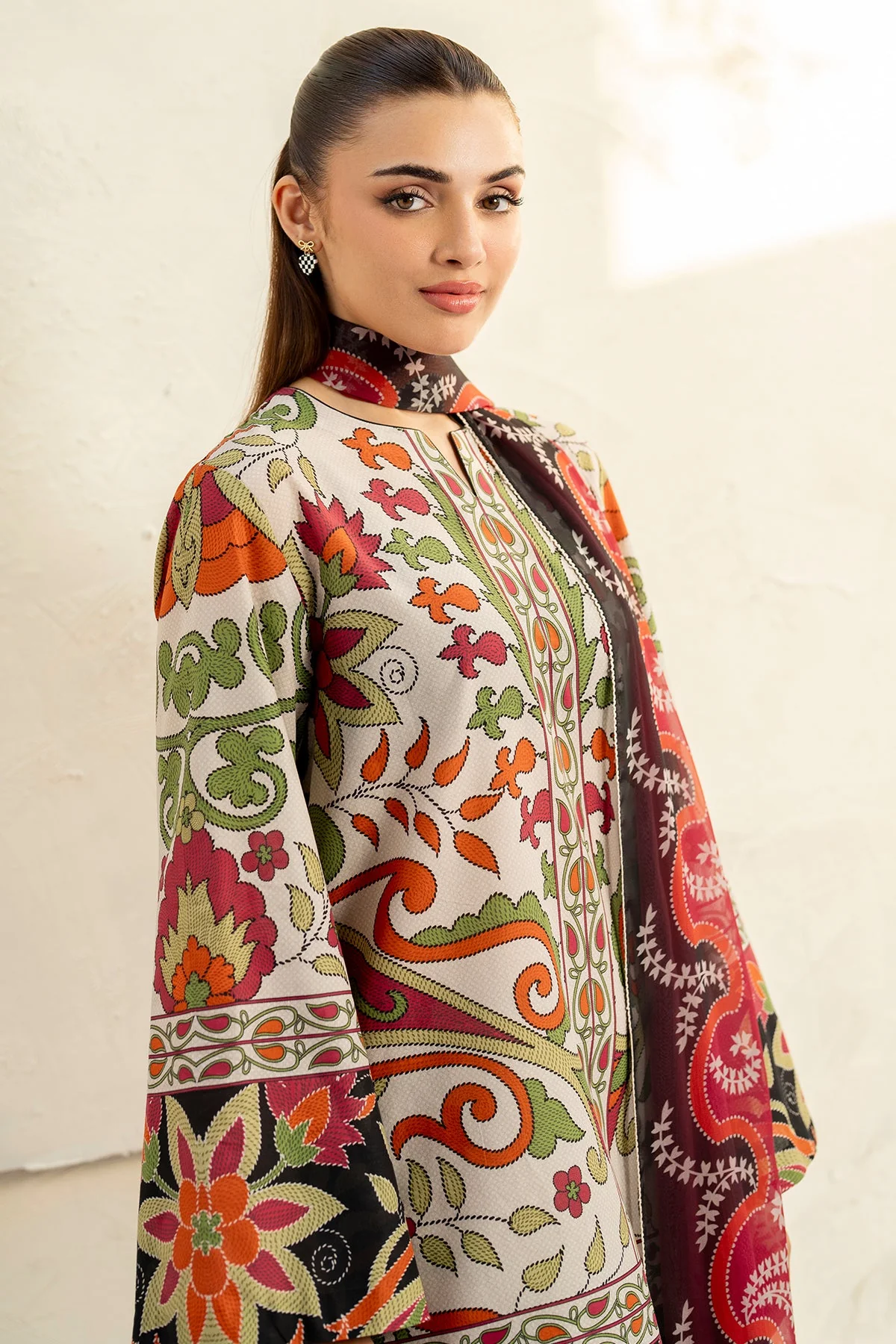 Unstitched Digital Printed Lawn - Image 4