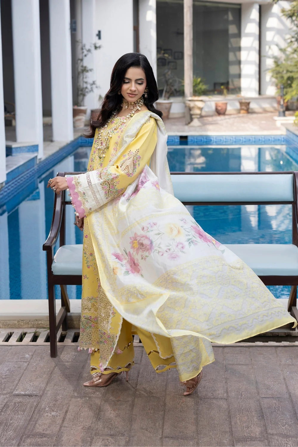 Dil Kash CHIKANKARI  LAWN - Image 3