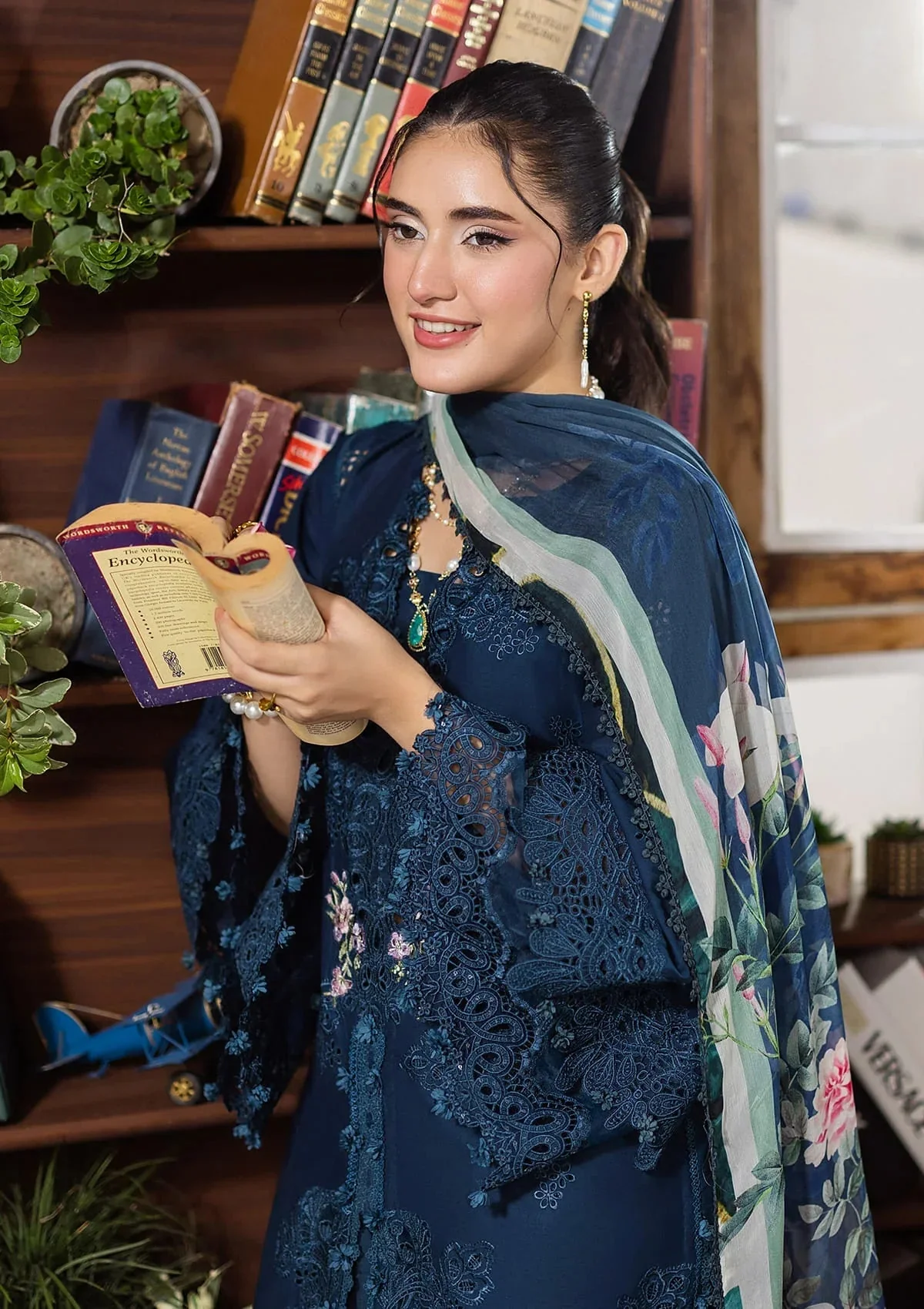 E.Craft Chikankari Lawn - Image 4