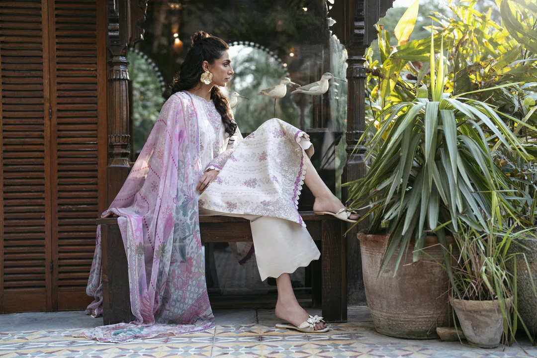 Eid Edit Luxury Lawn - Image 5