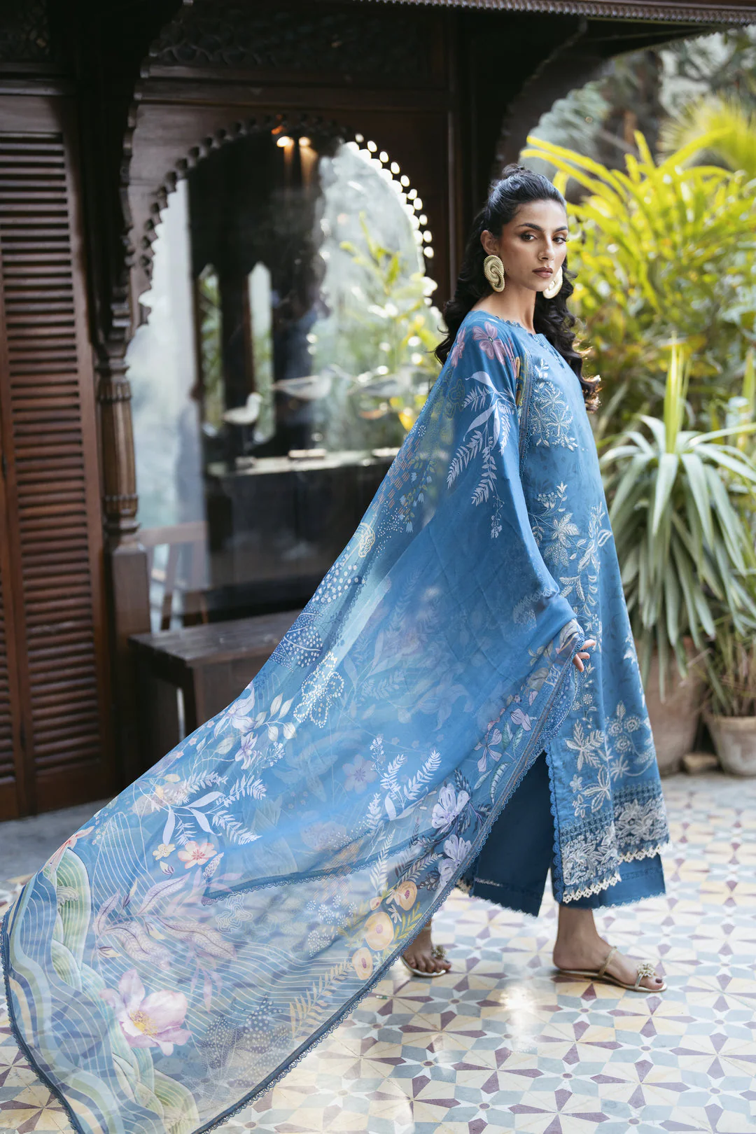 Eid Edit Luxury Lawn - Image 3