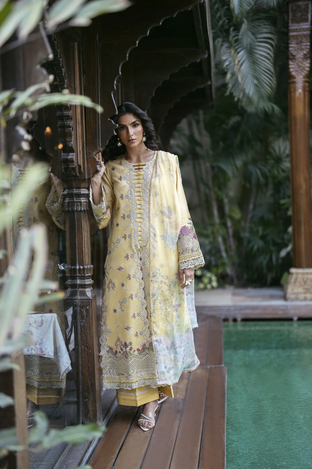 Eid Edit Luxury Lawn - Image 4