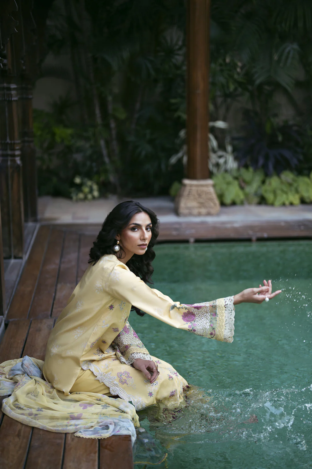 Eid Edit Luxury Lawn - Image 7