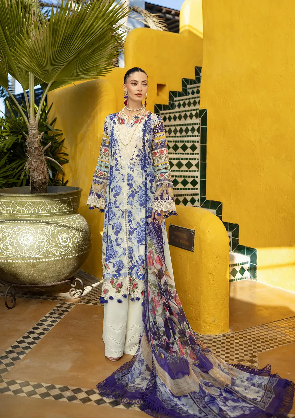 ELAF SIGNATURE EMBROIDERED LAWN