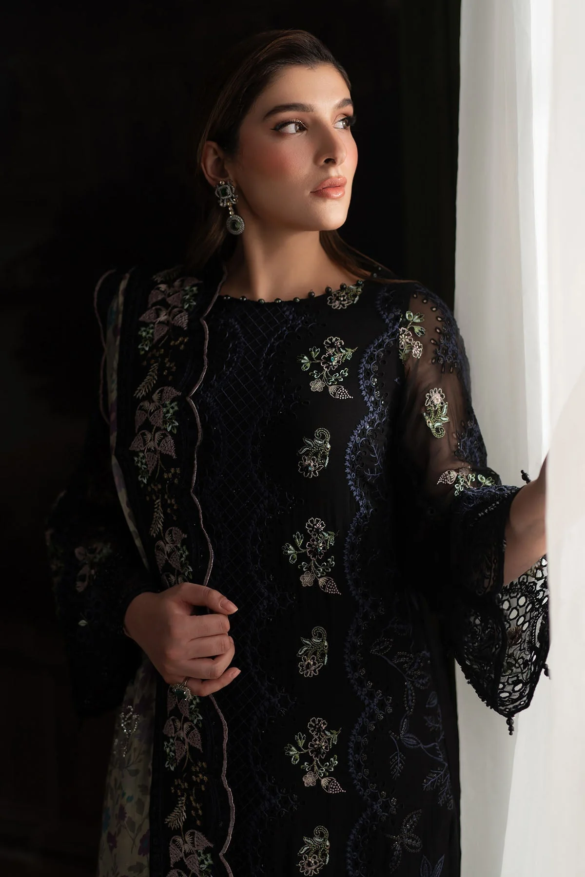 Elanora Luxury Chiffon Formals - Image 5