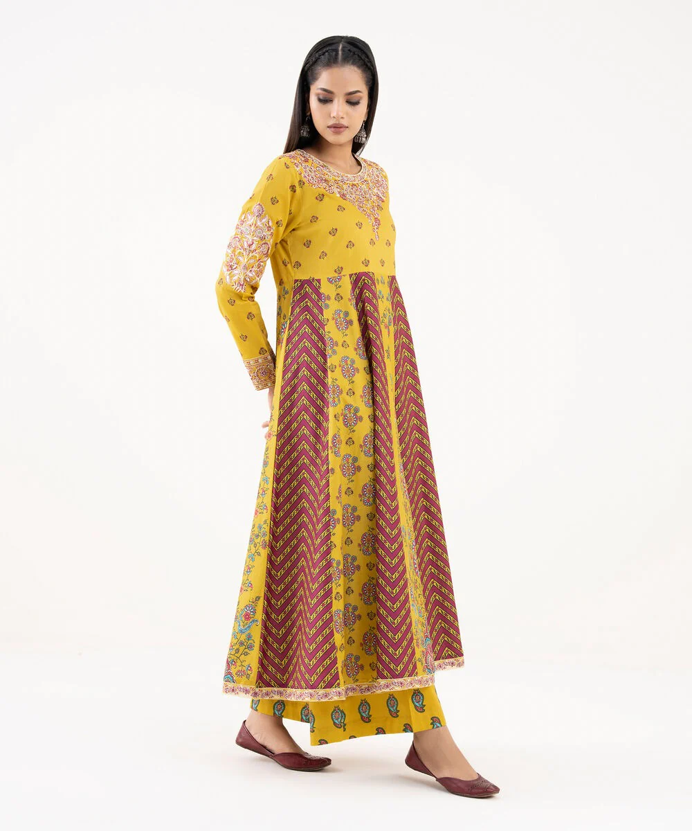Embroidered Lawn Viscose Pishwas - Image 5