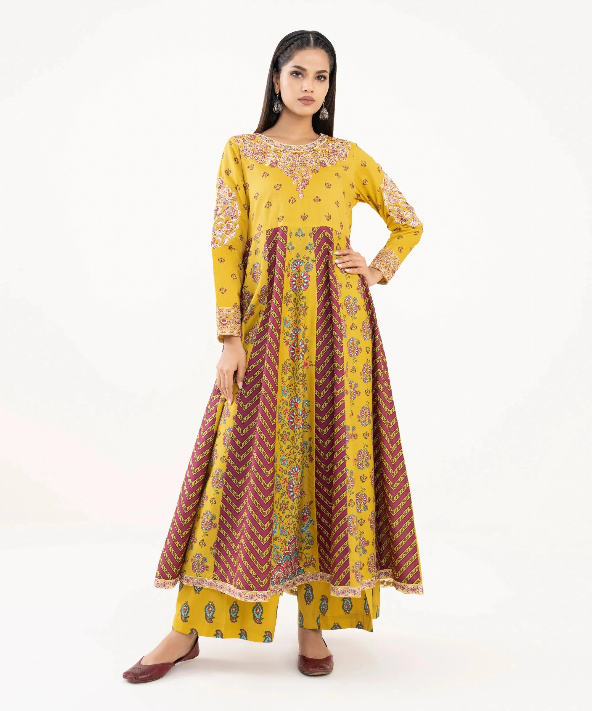 Embroidered Lawn Viscose Pishwas - Image 6