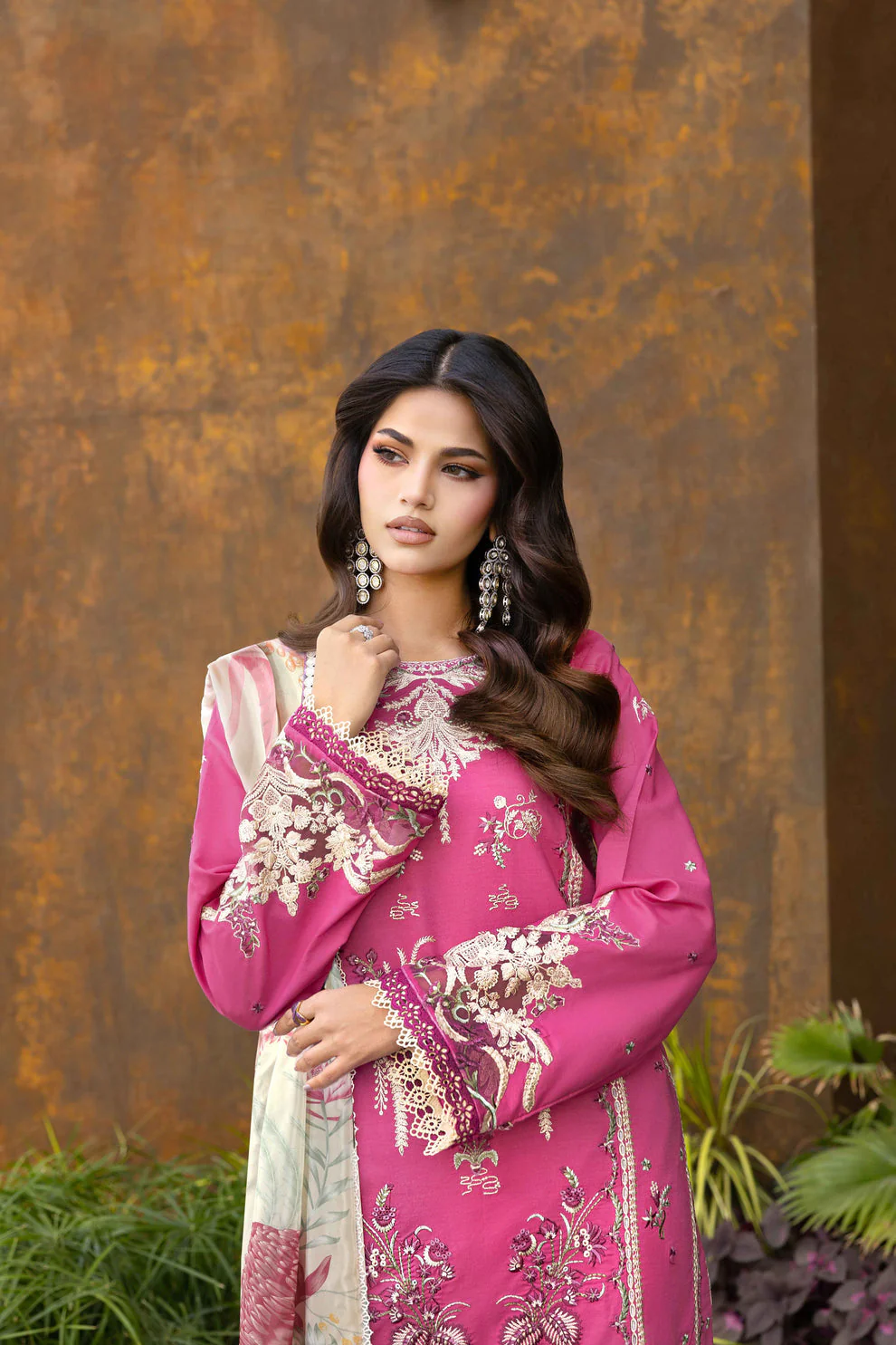 Embroidered 3-Piece Lawn Suit - Image 3