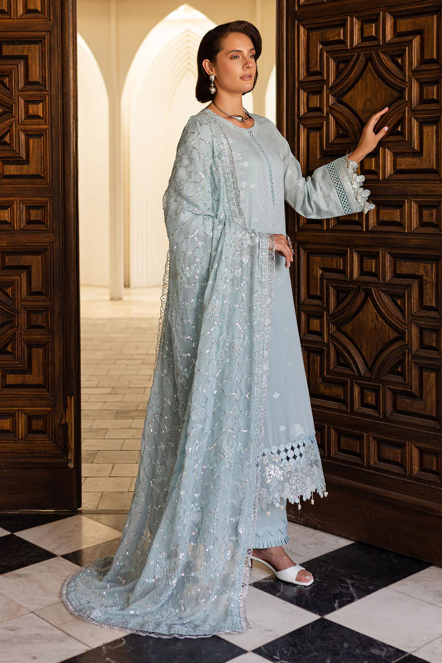 EMBROIDERED JACQUARD LAWN - Image 3