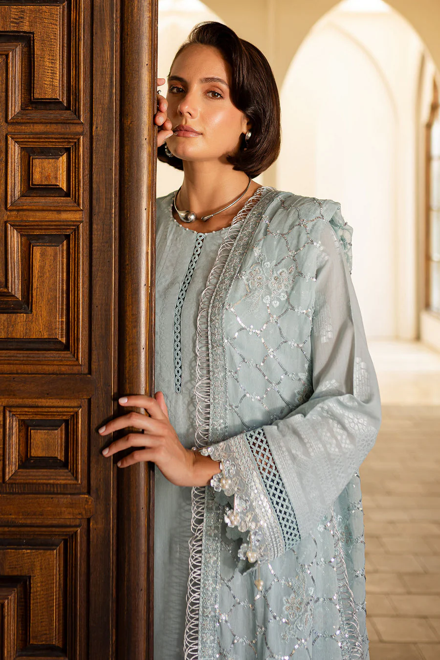EMBROIDERED JACQUARD LAWN - Image 7