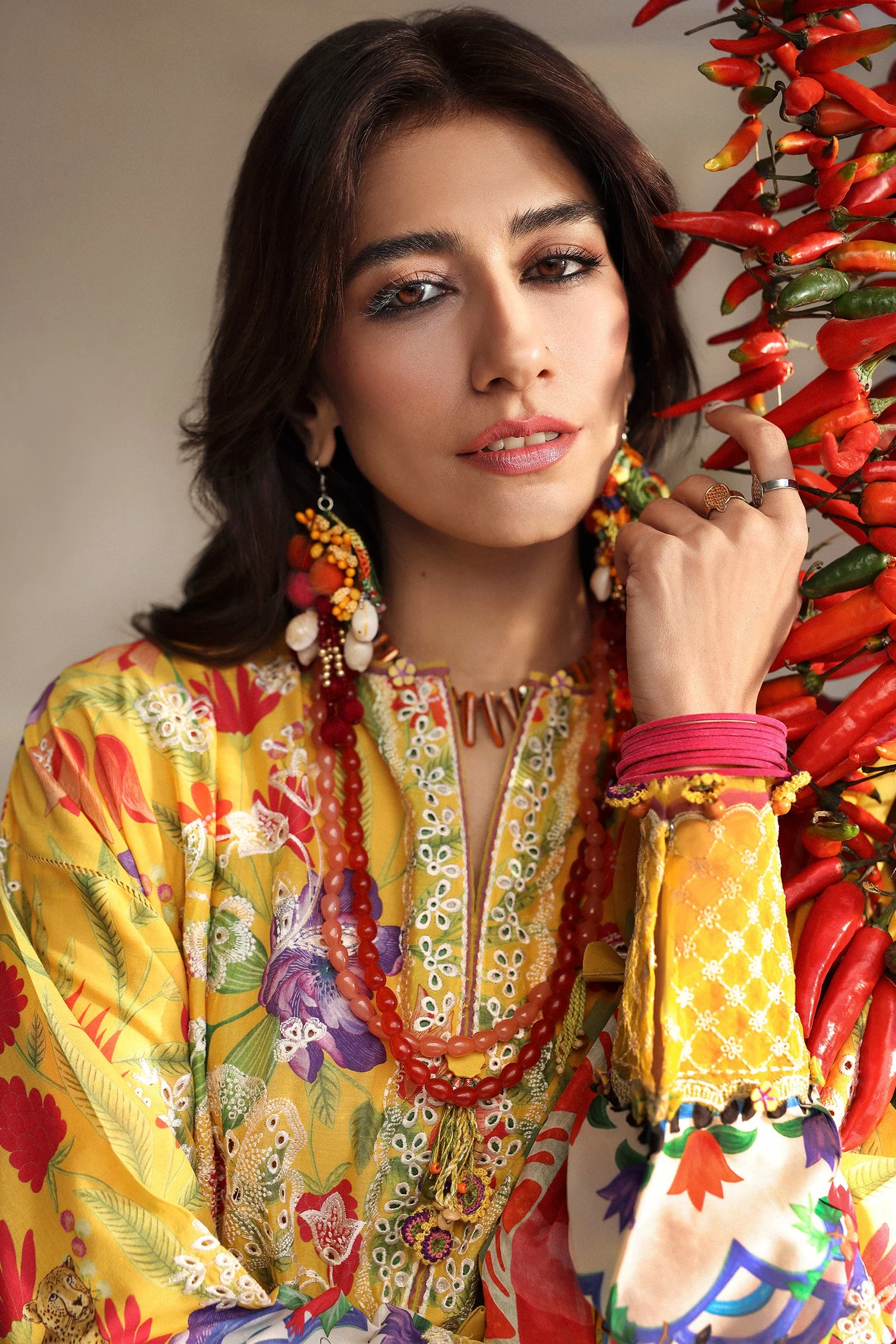 Embroidered  Lawn - Image 4