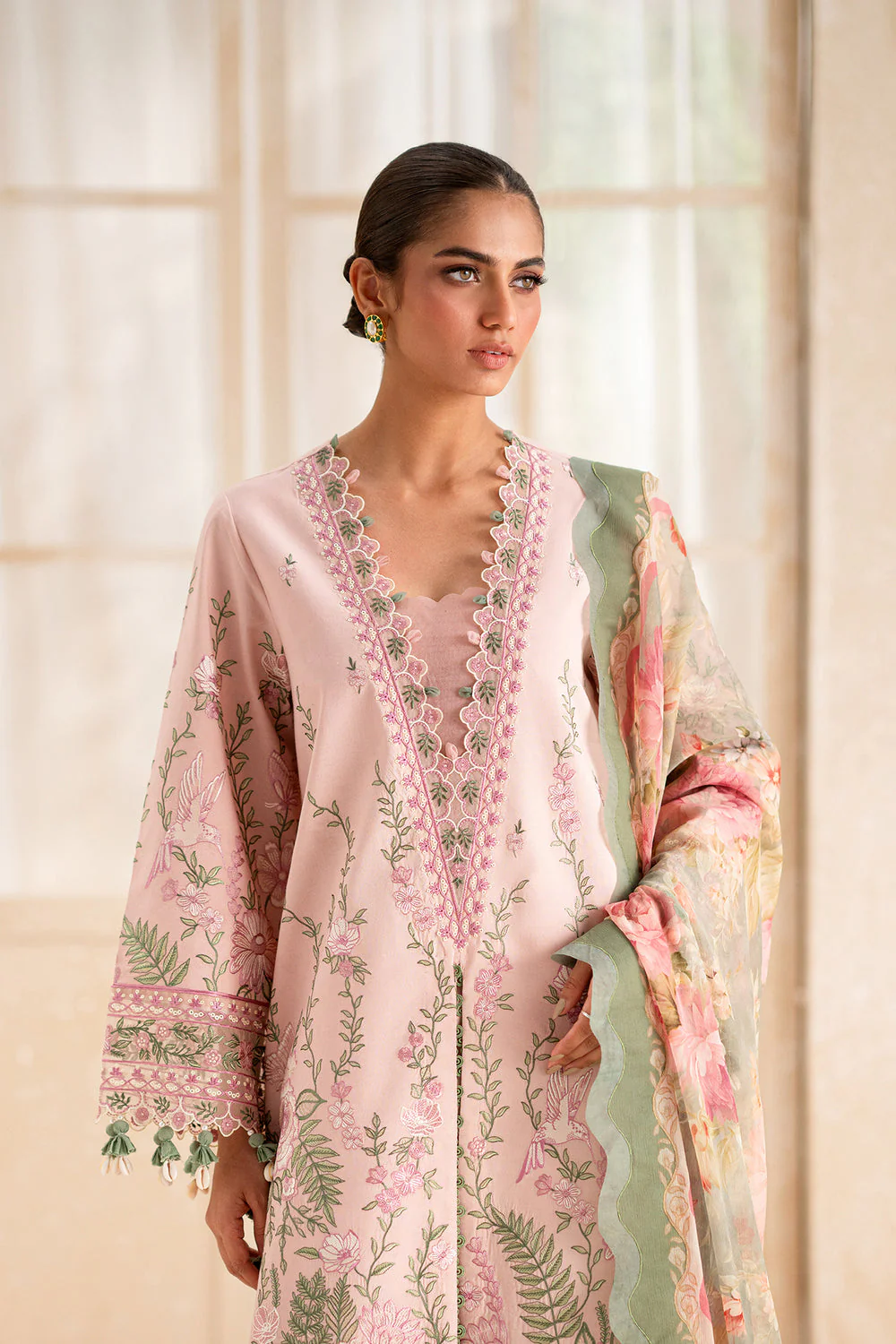 EMBROIDERED LAWN SUIT - Image 4