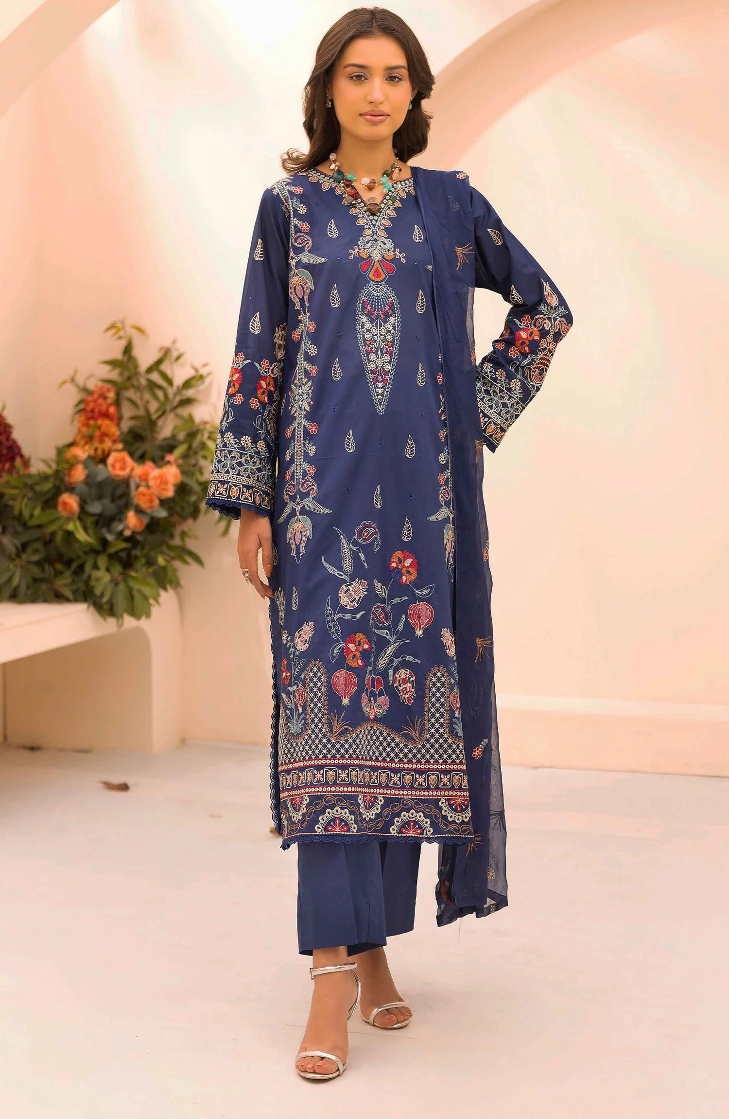 Embroidered Lawn Unstitched 3 Piece Suit