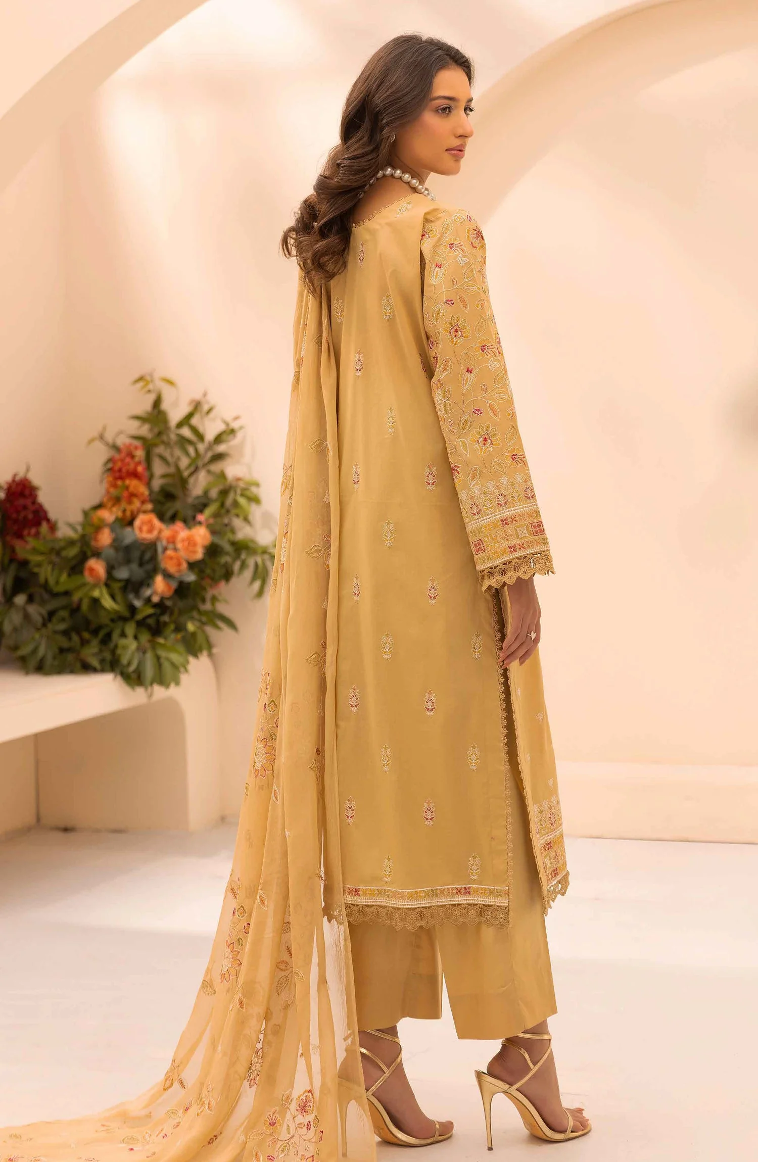 Embroidered Lawn Unstitched 3 Piece Suit - Image 2