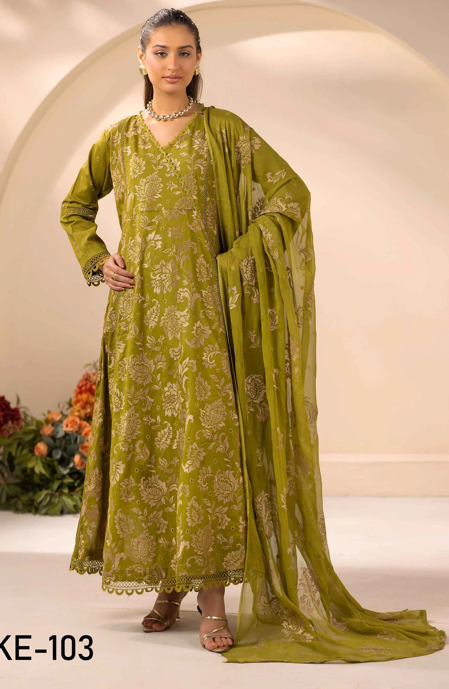 Embroidered Lawn Unstitched 3 Piece Suit - Image 3