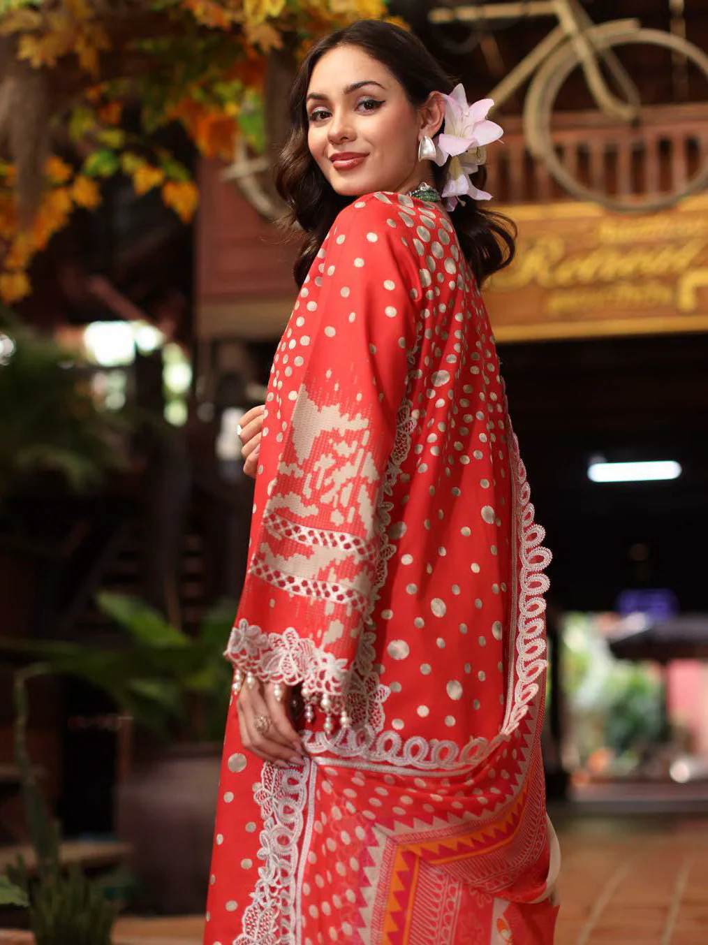 Embroidered Lawn Unstitched 3Pc Suit - Image 2