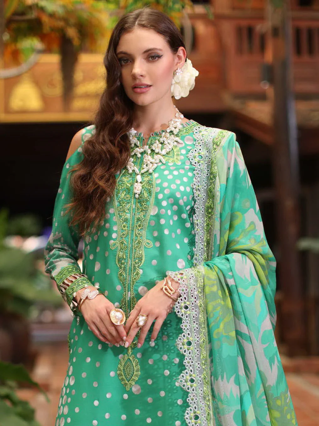 Embroidered Lawn Unstitched 3Pc Suit - Image 4