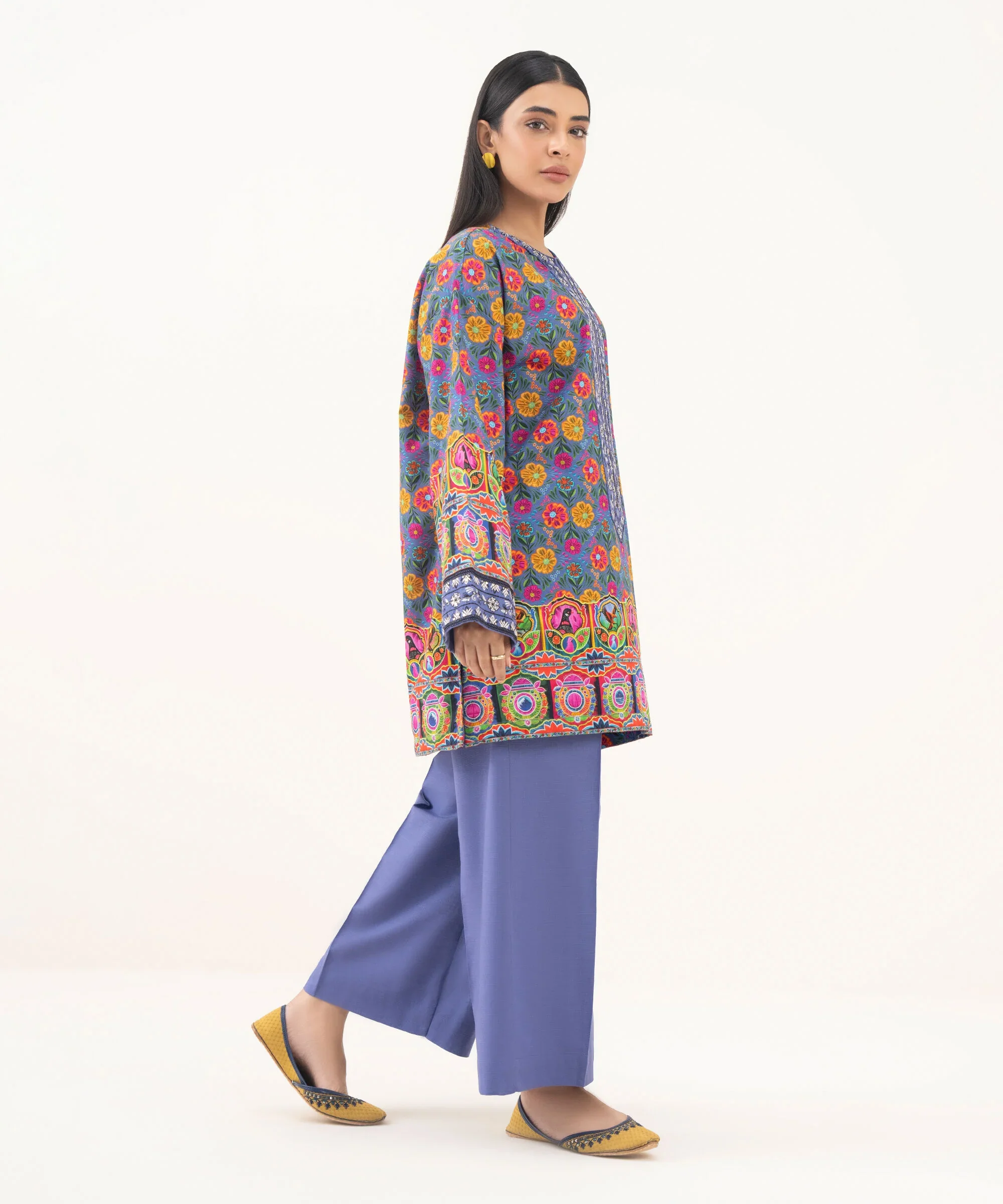 Embroidered Light Khaddar Shirt - Image 5