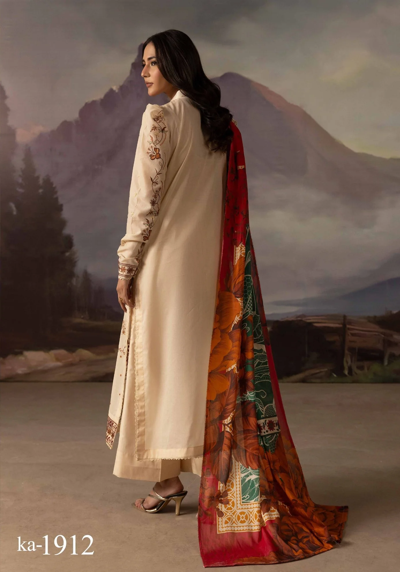 Embroidered Luxury Lawn Collection - Image 2