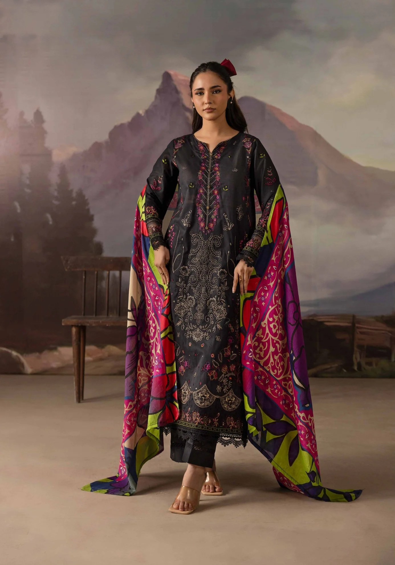Embroidered Luxury Lawn Collection - Image 3