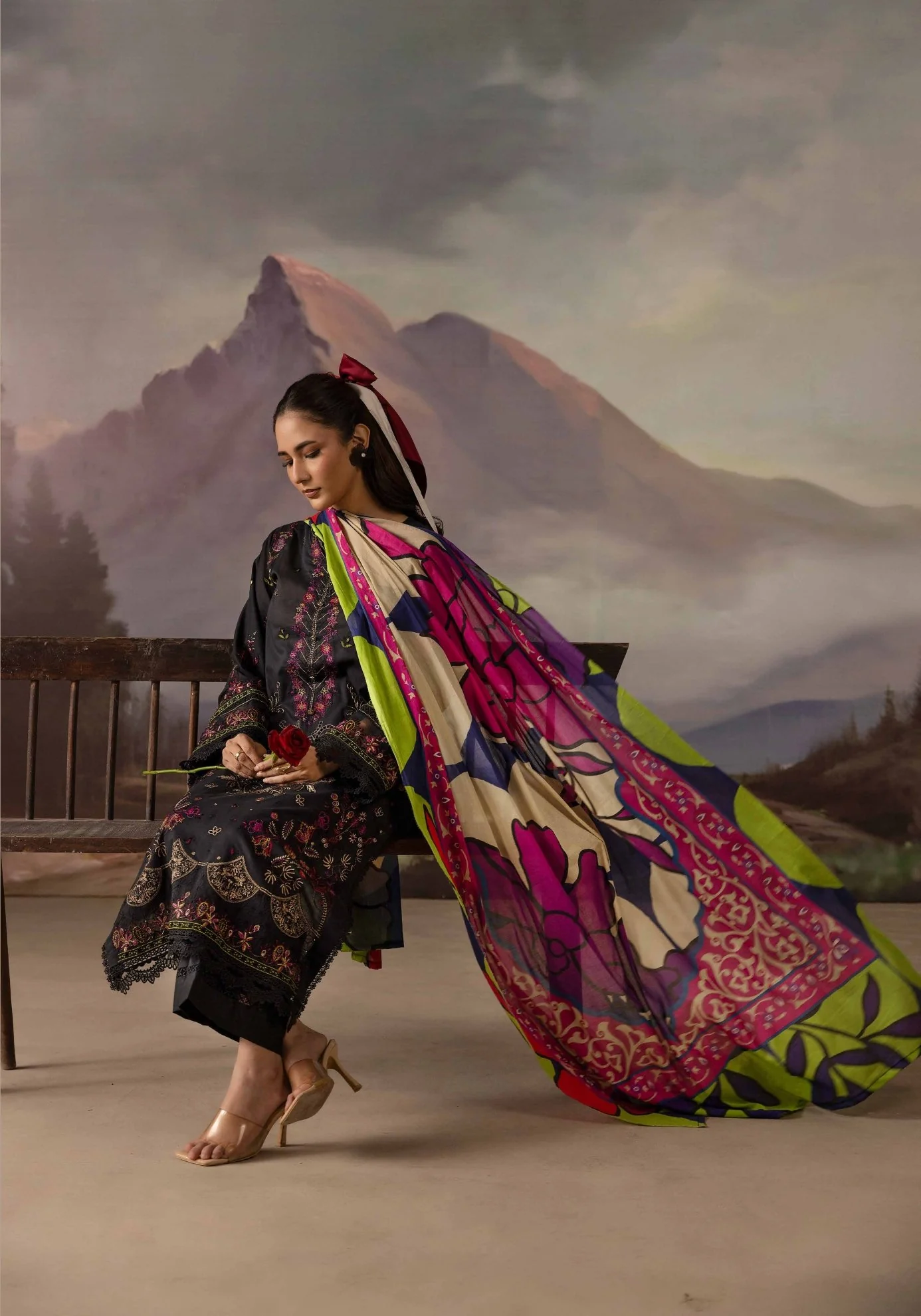 Embroidered Luxury Lawn Collection - Image 5