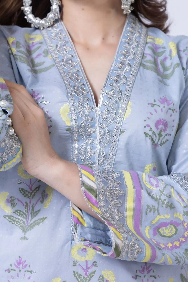 Embroidered Elevated Cambric With Cotton Dupatta - Image 5