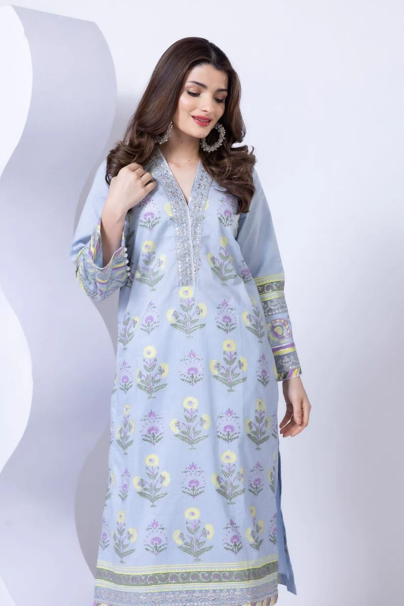 Embroidered Elevated Cambric With Cotton Dupatta - Image 6