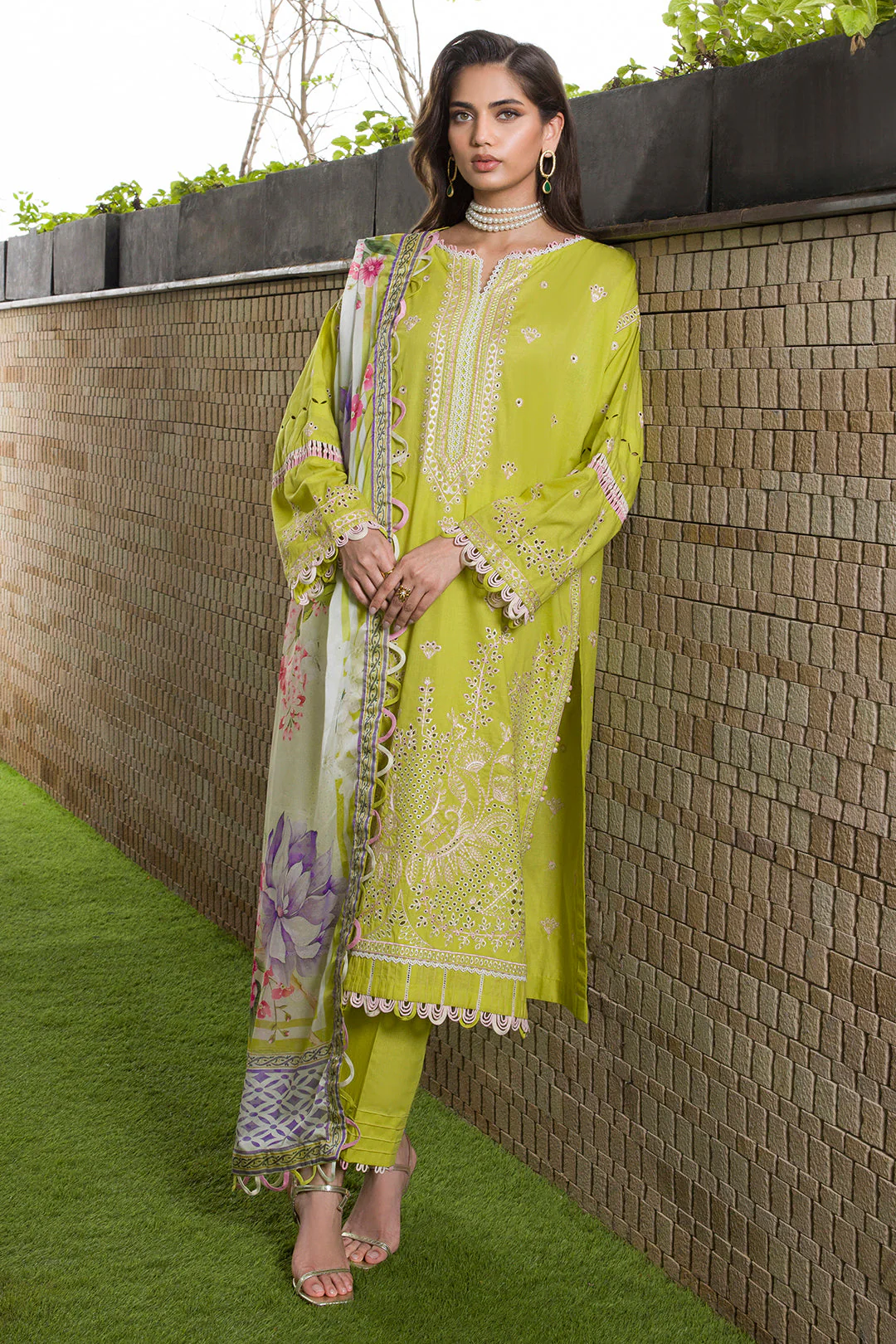 Embroidered Shirt Shalwar Dupatta - Image 3