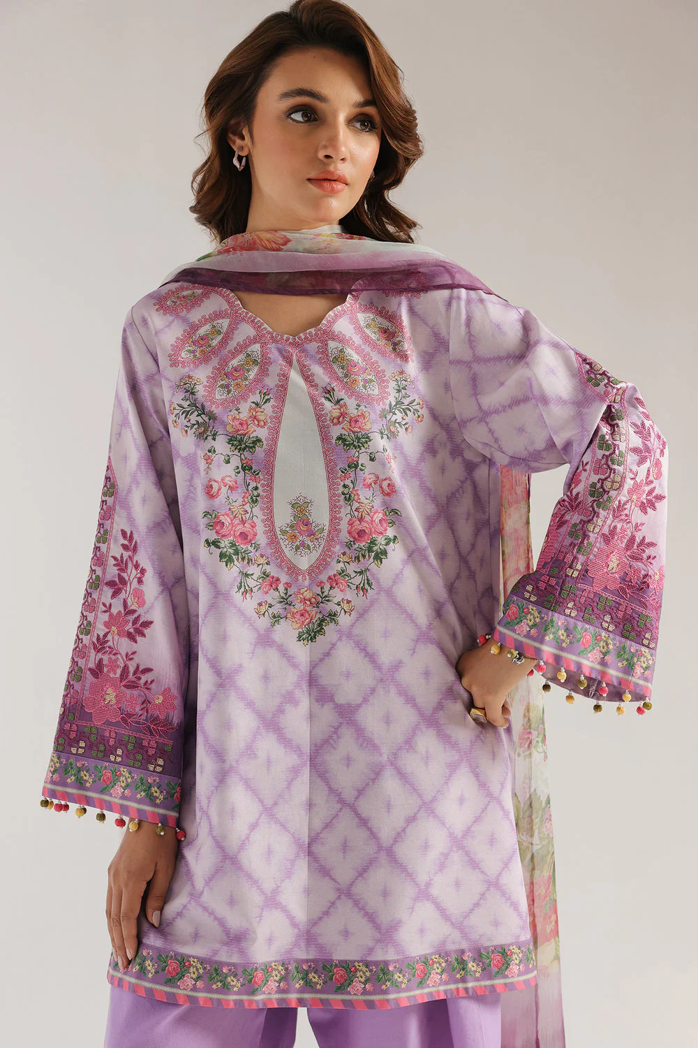 EMBROIDERED SUIT - Image 4