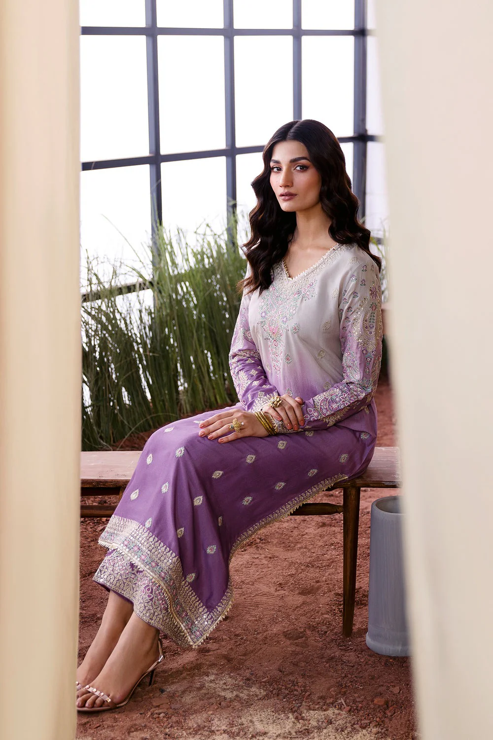 EMBROIDERED SUIT - Image 5