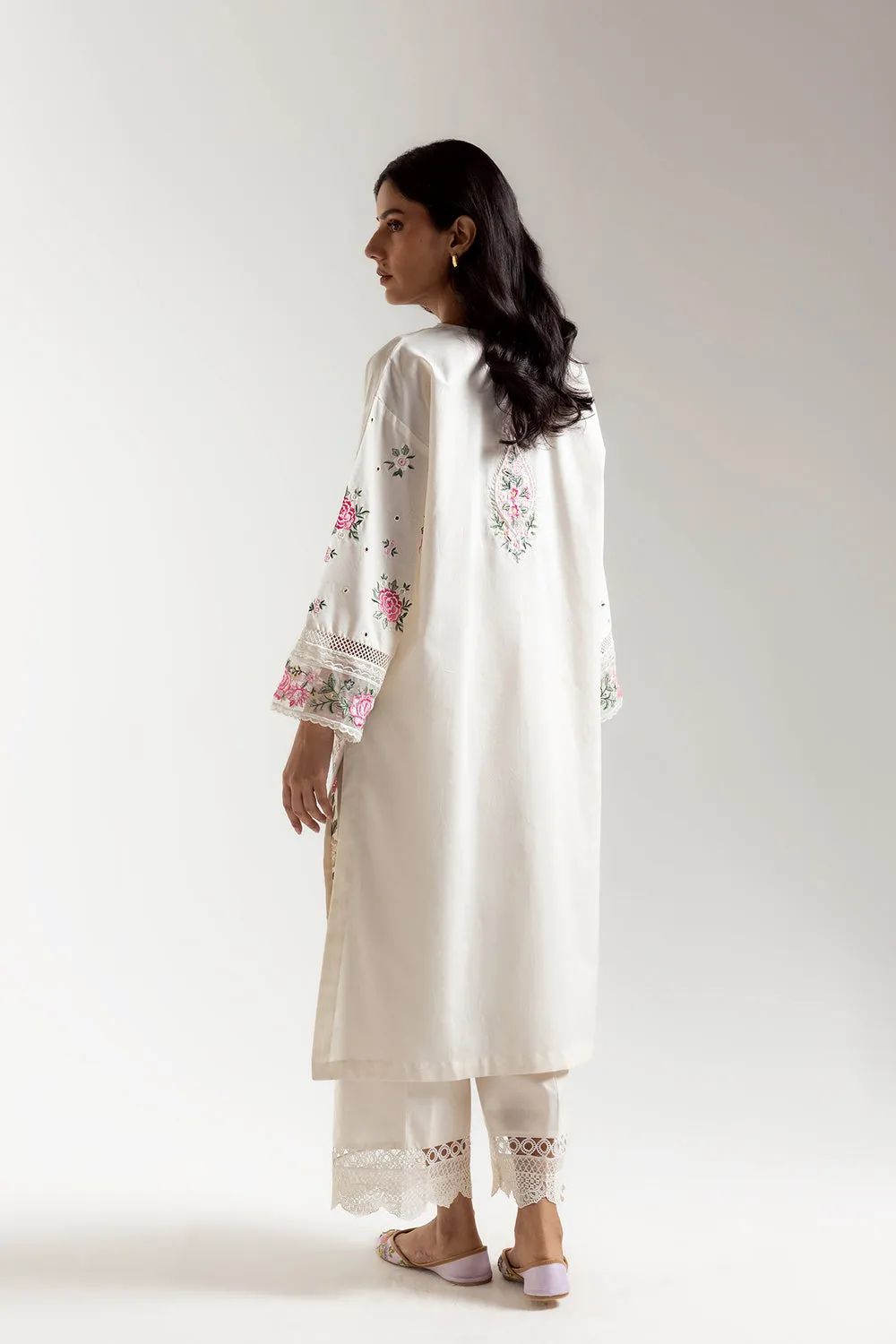 EMBROIDERED SUIT - Image 2