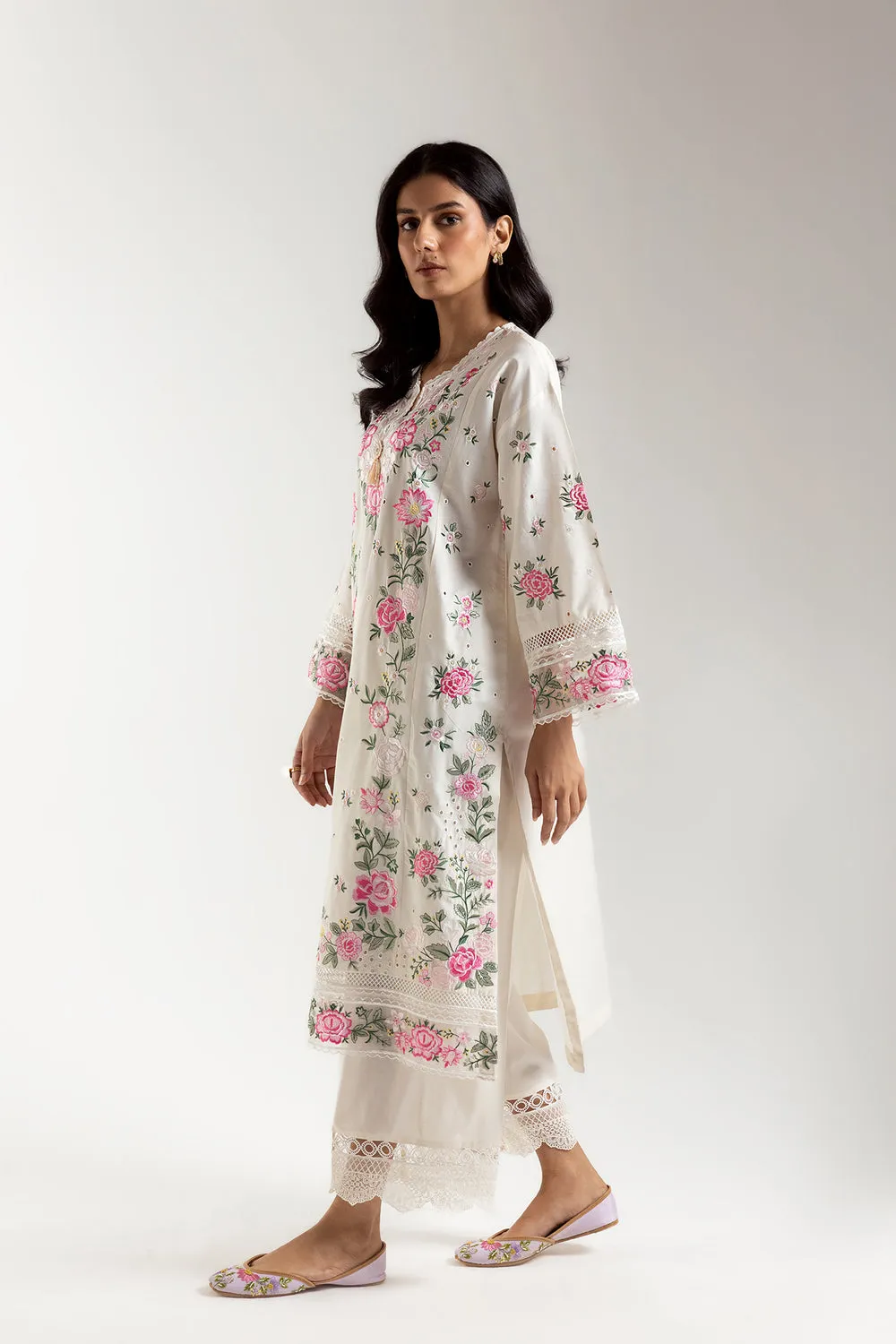 EMBROIDERED SUIT - Image 3