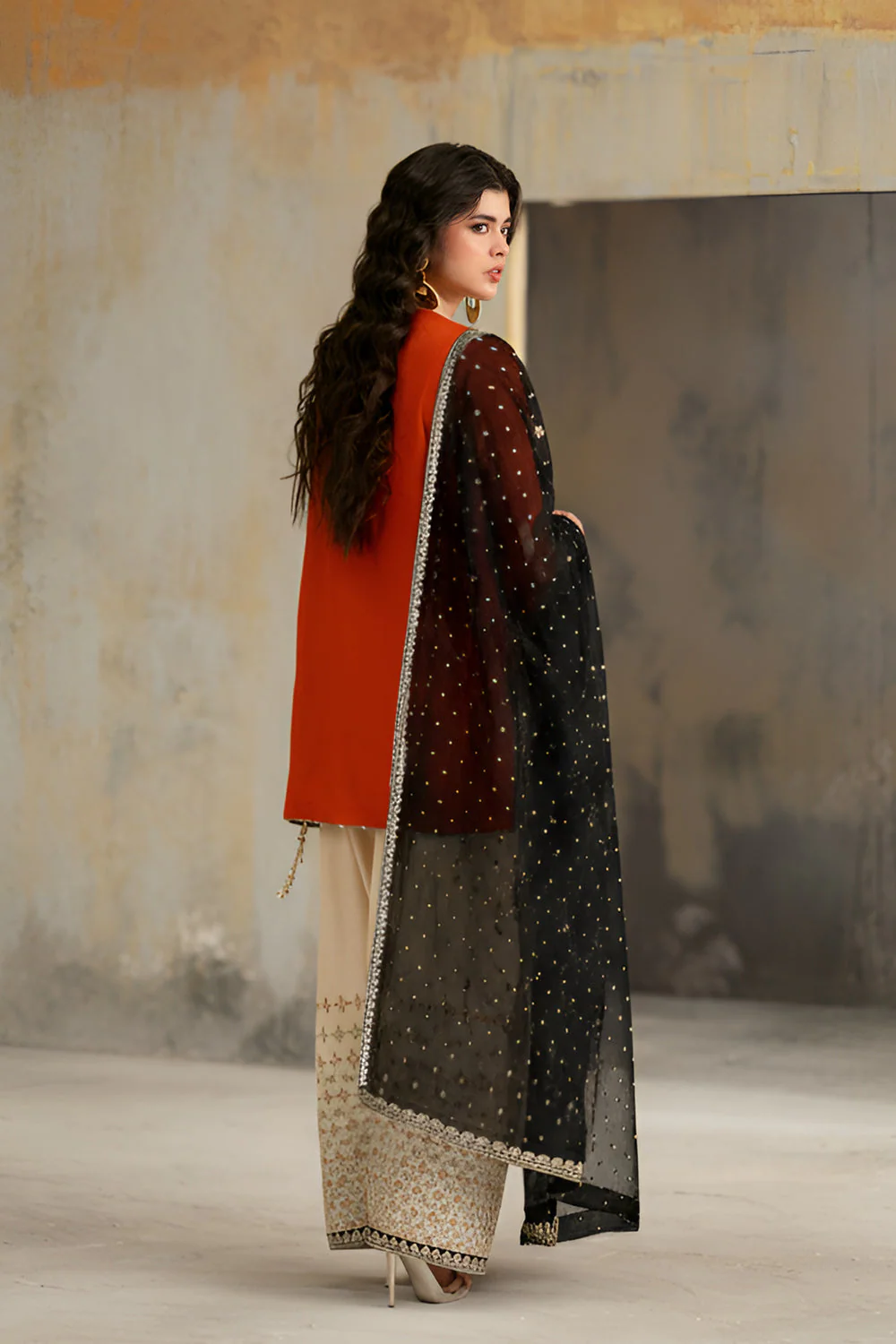 EMBROIDERED SUIT - Image 2