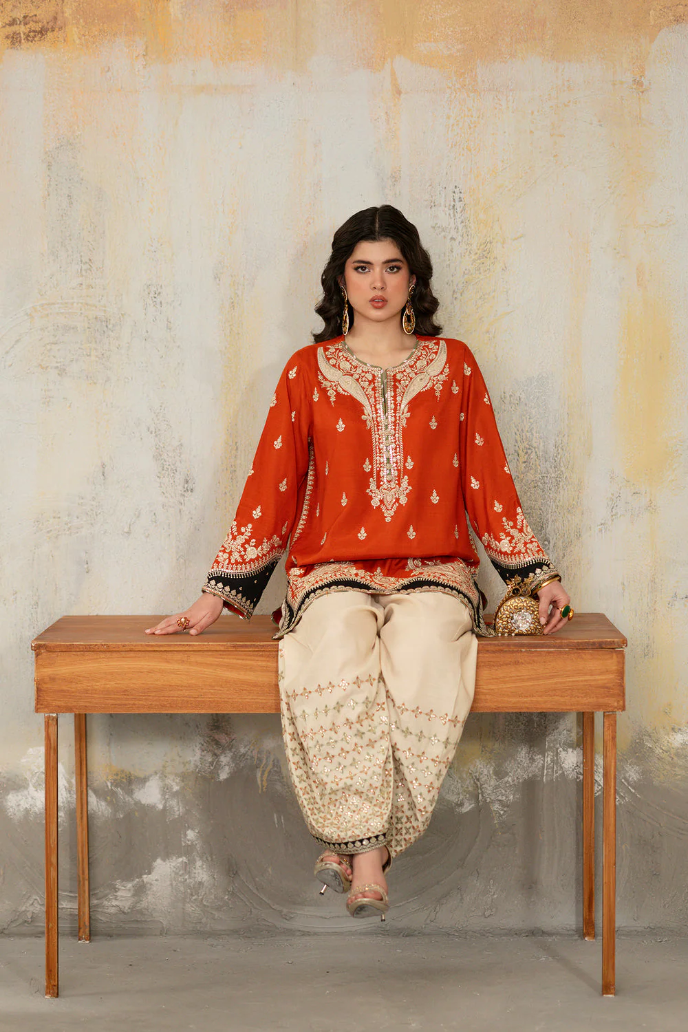 EMBROIDERED SUIT - Image 5