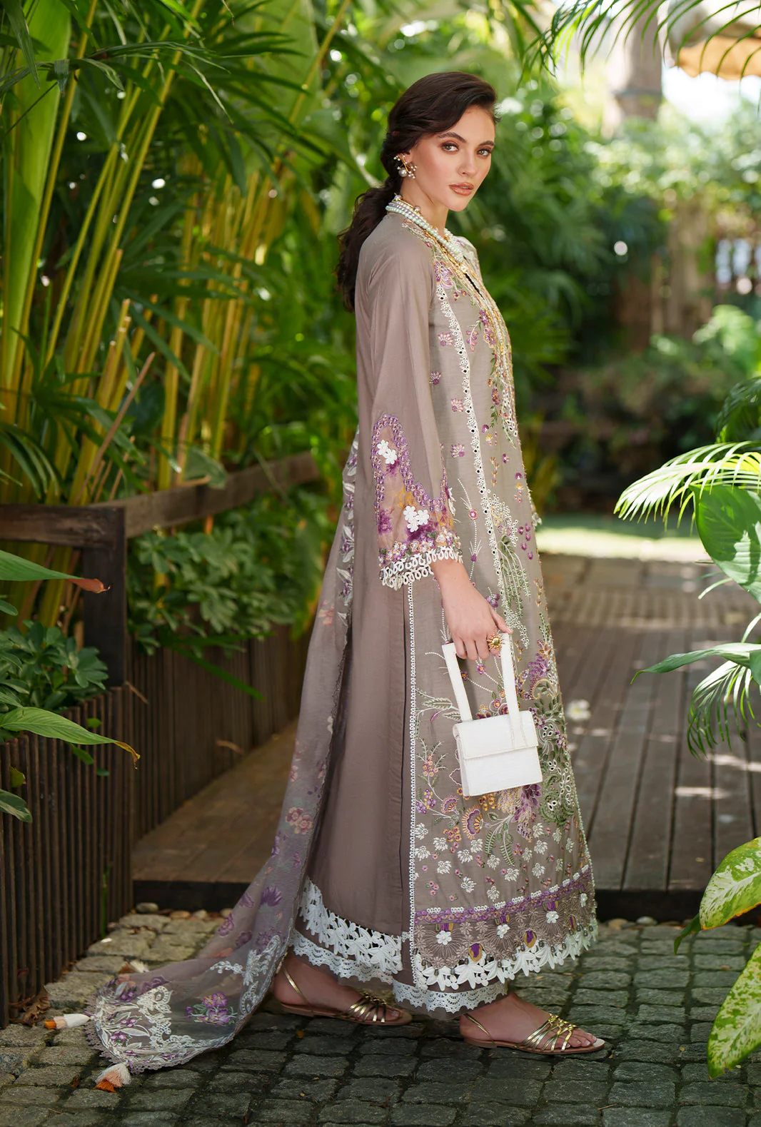 Evara Luxury Lawn - Image 4