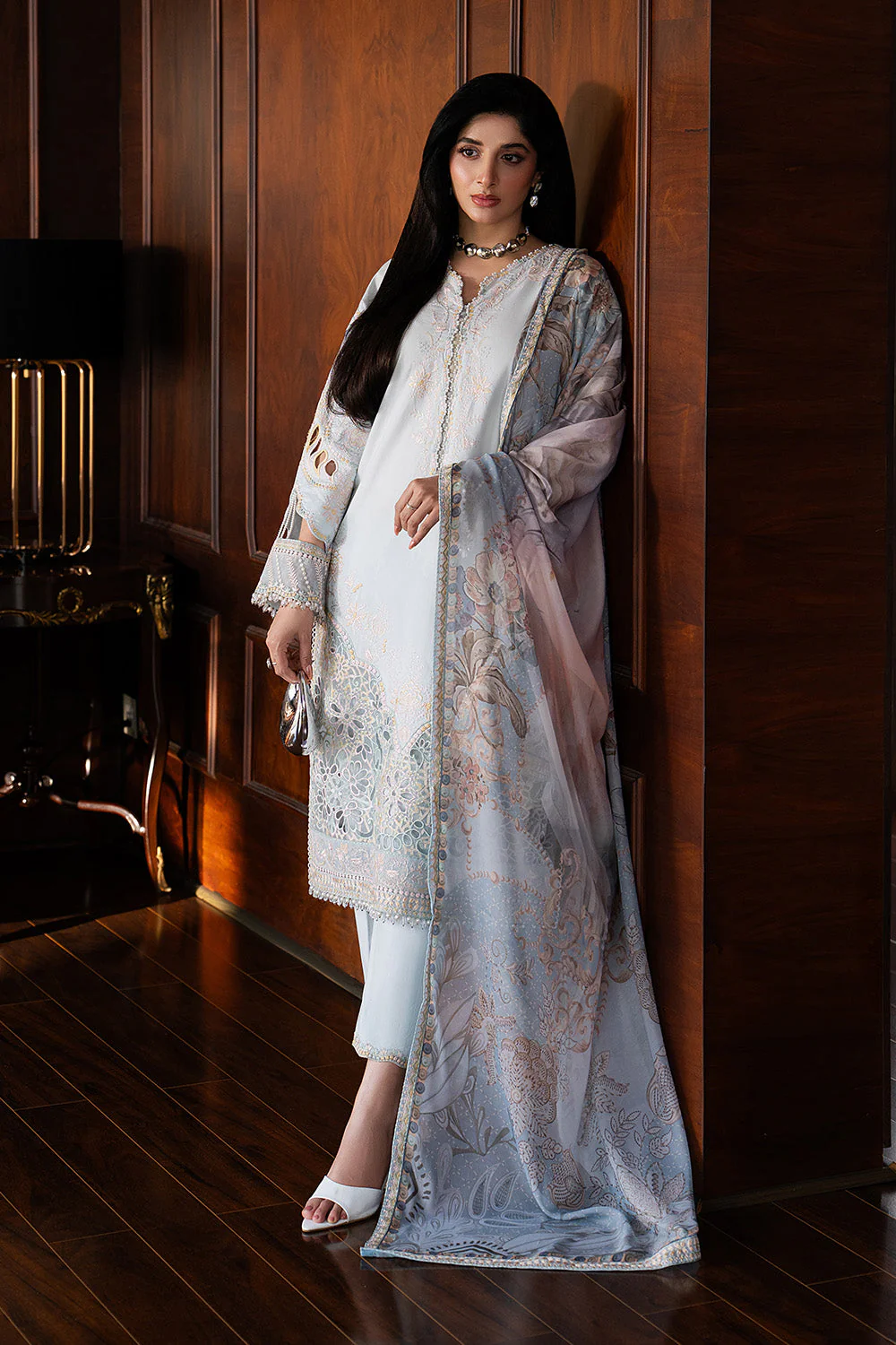 Exclusive Summer Lawn - Image 4