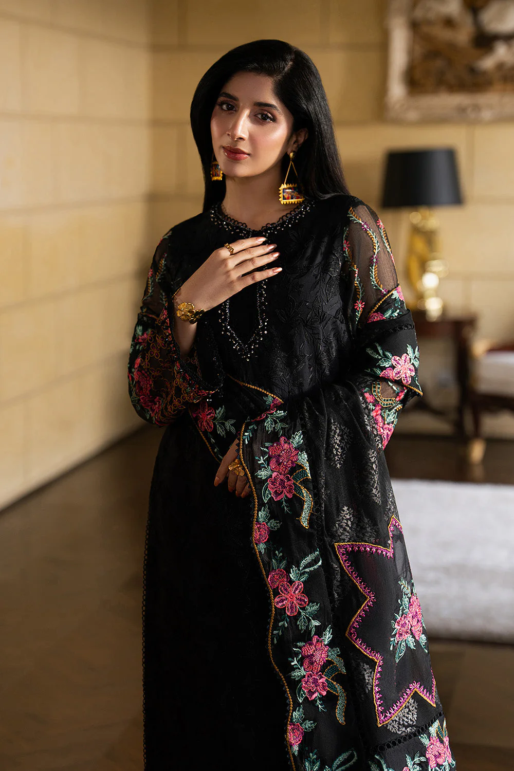 Exclusive Summer Lawn - Image 4
