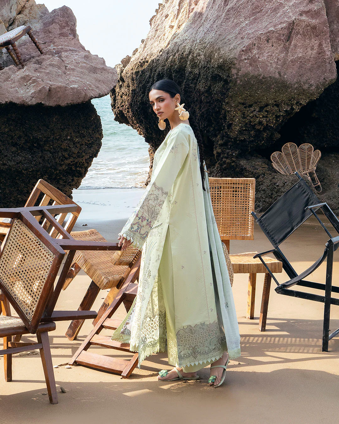 Festive Luxury Lawn - Image 3