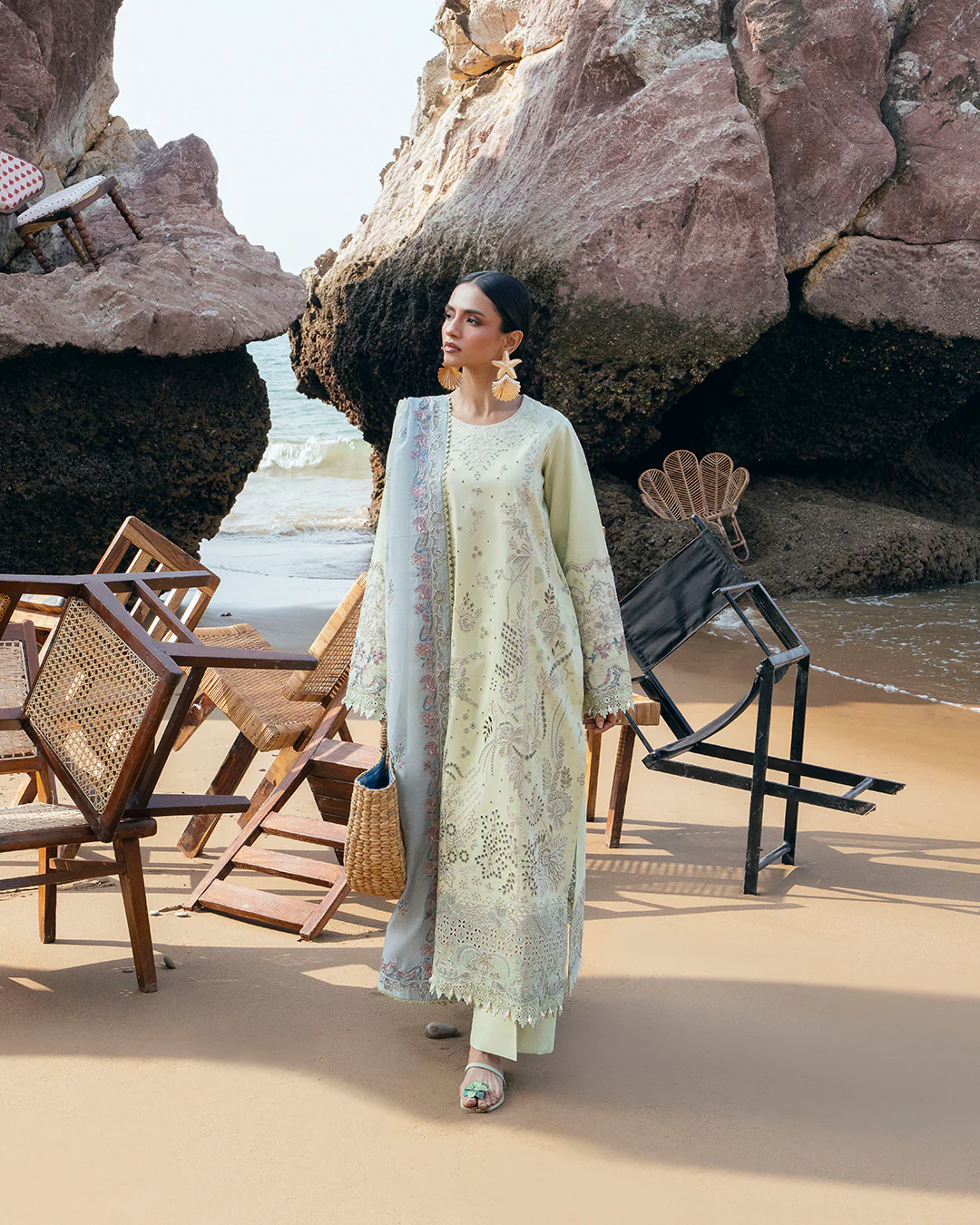 Festive Luxury Lawn - Image 5