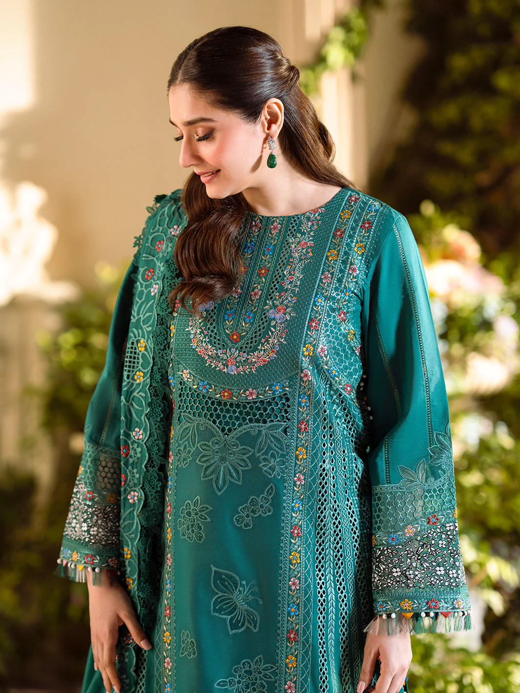Freesia Embroidered Lawn - Image 3