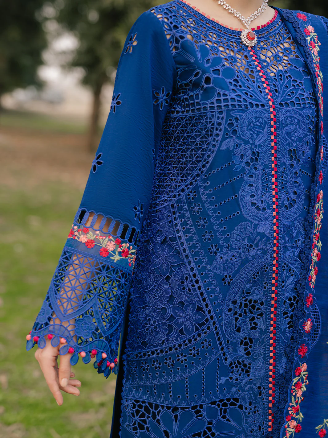 Freesia Embroidered Lawn - Image 10