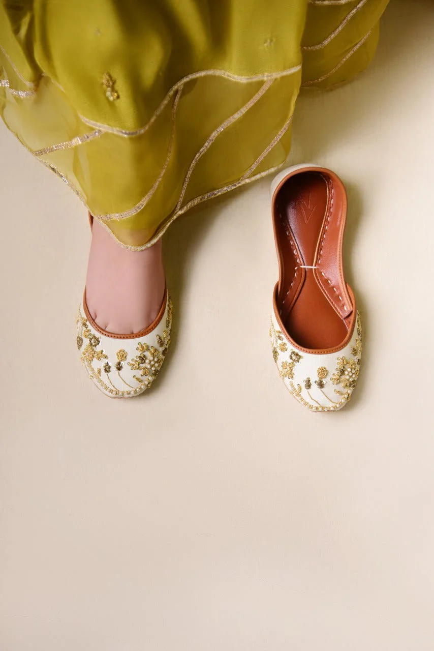 AGHA NOOR Jutti For Women - Image 4