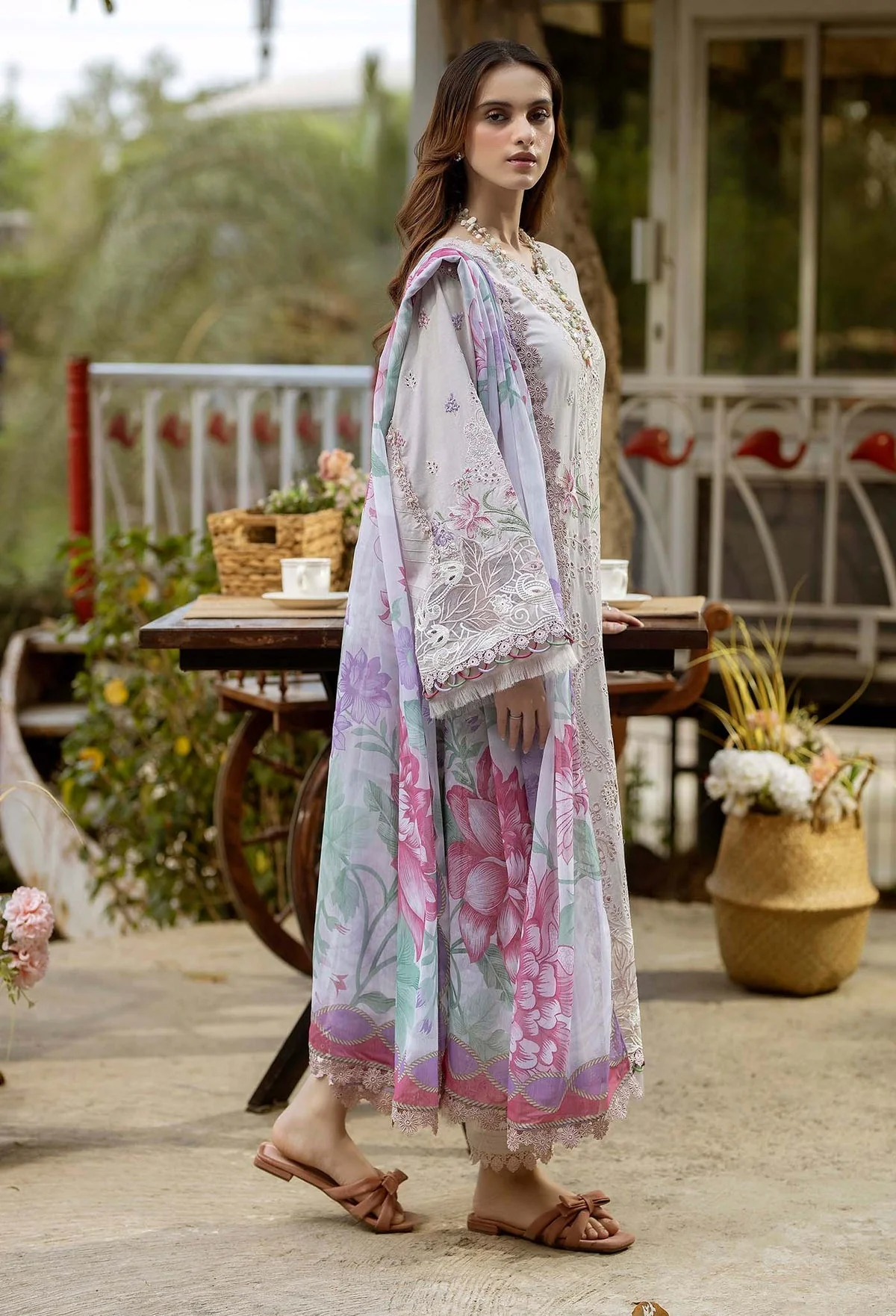 Gardenia Embroidered Lawn - Image 2