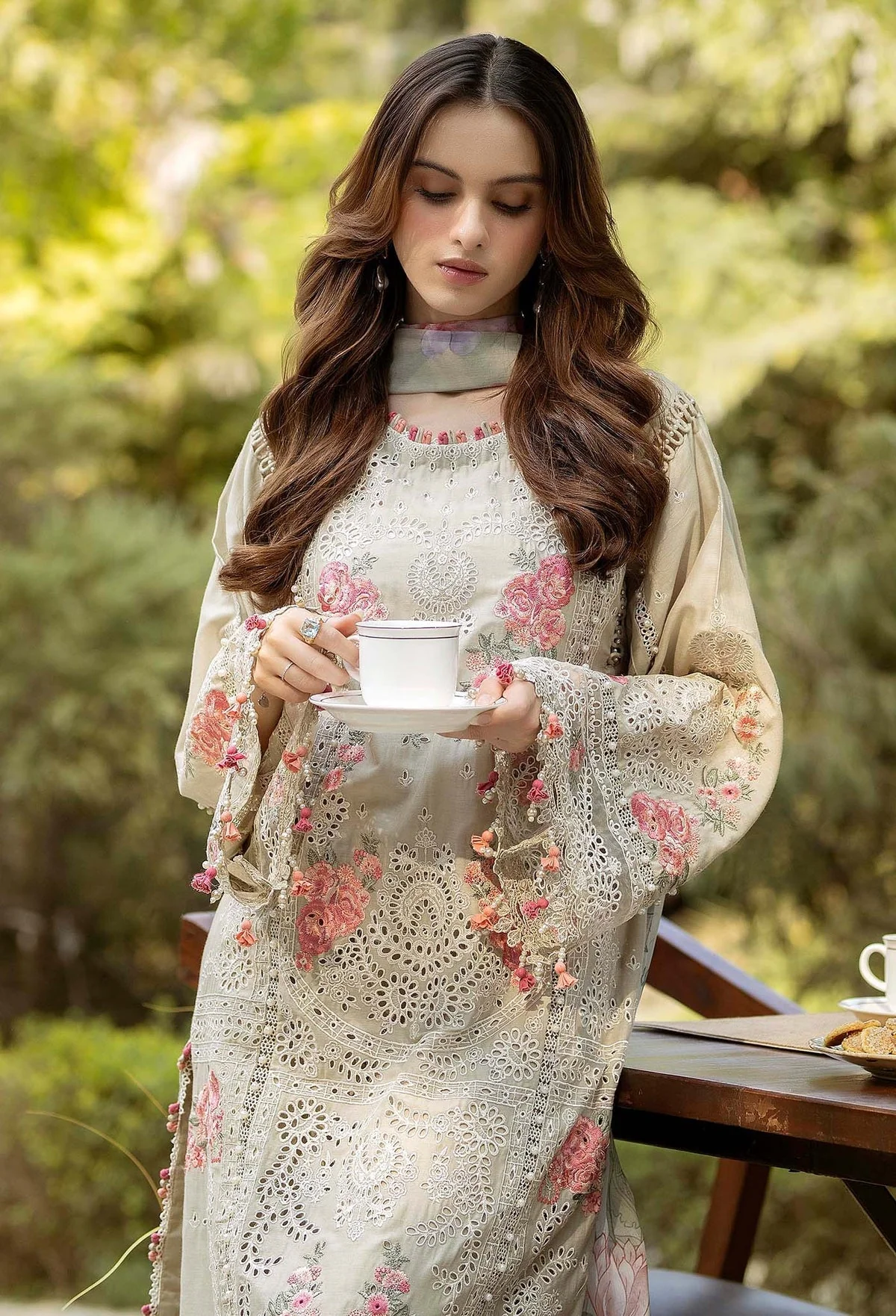 Gardenia Embroidered Lawn - Image 3