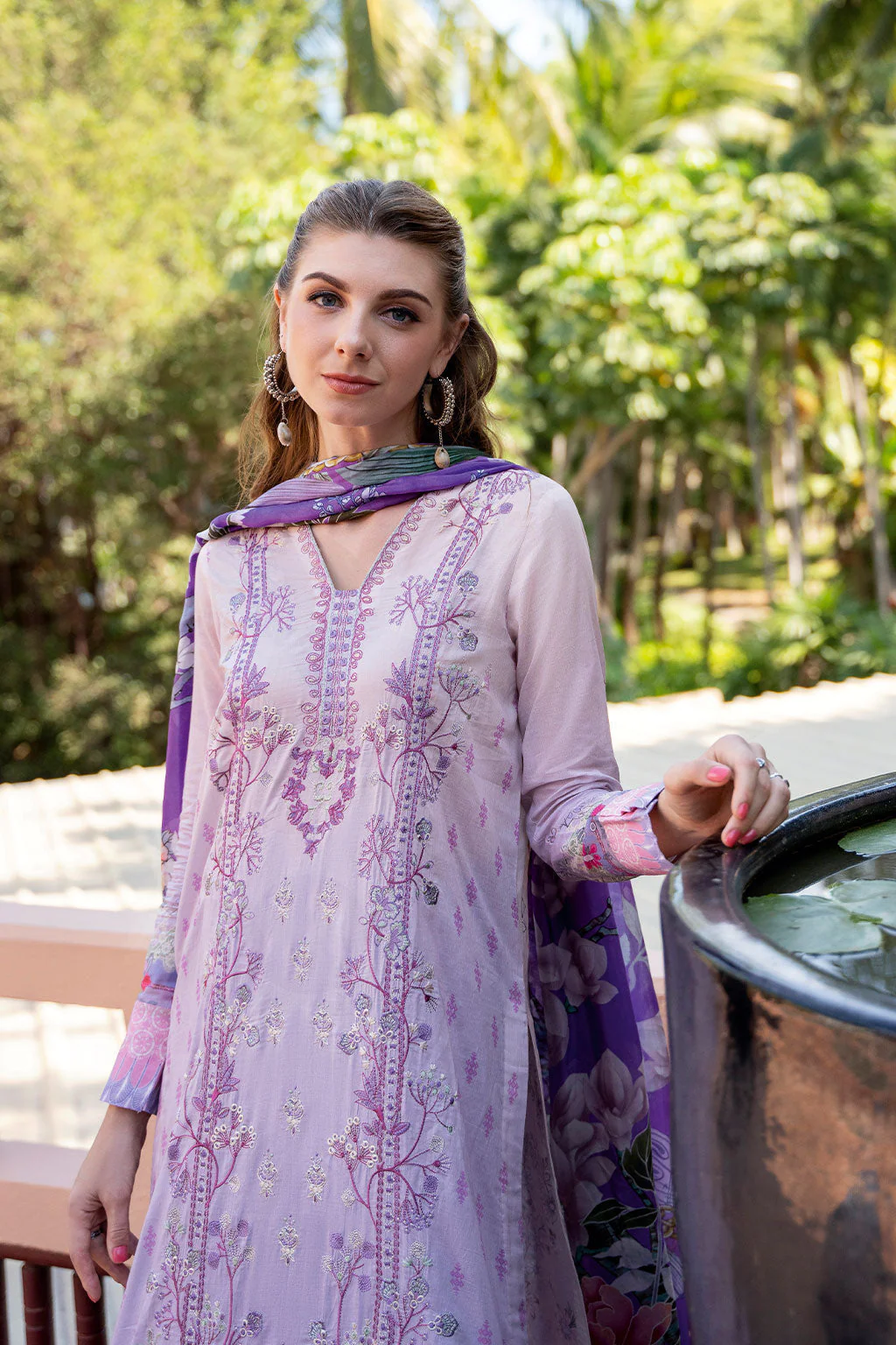 GHAZAL LUXURY LAWN - Image 5