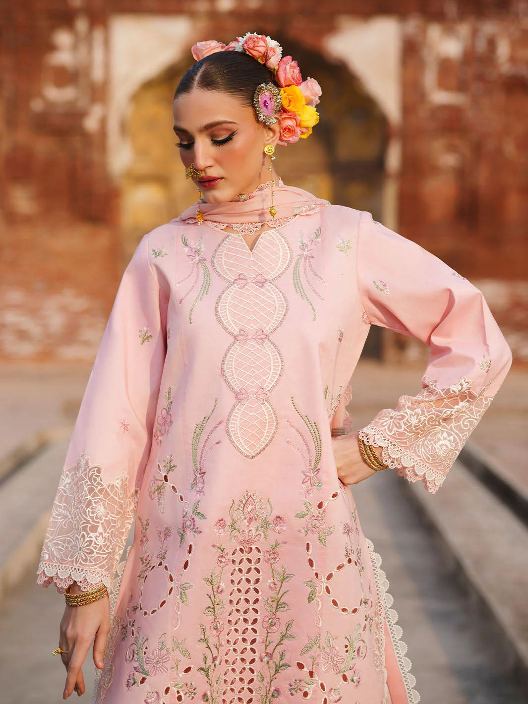 Gul Luxury Lawn - Image 3
