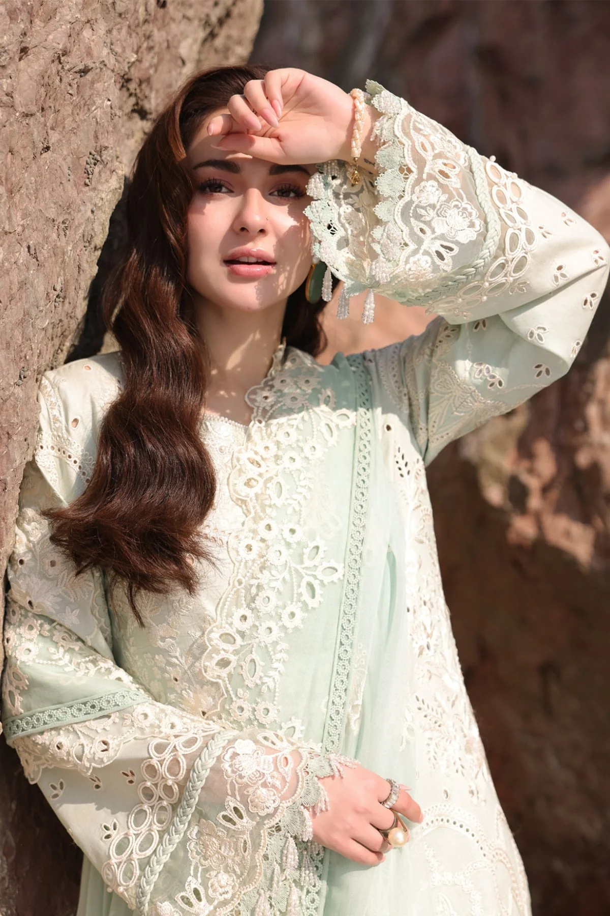 Hania Luxury Lawn - Image 3
