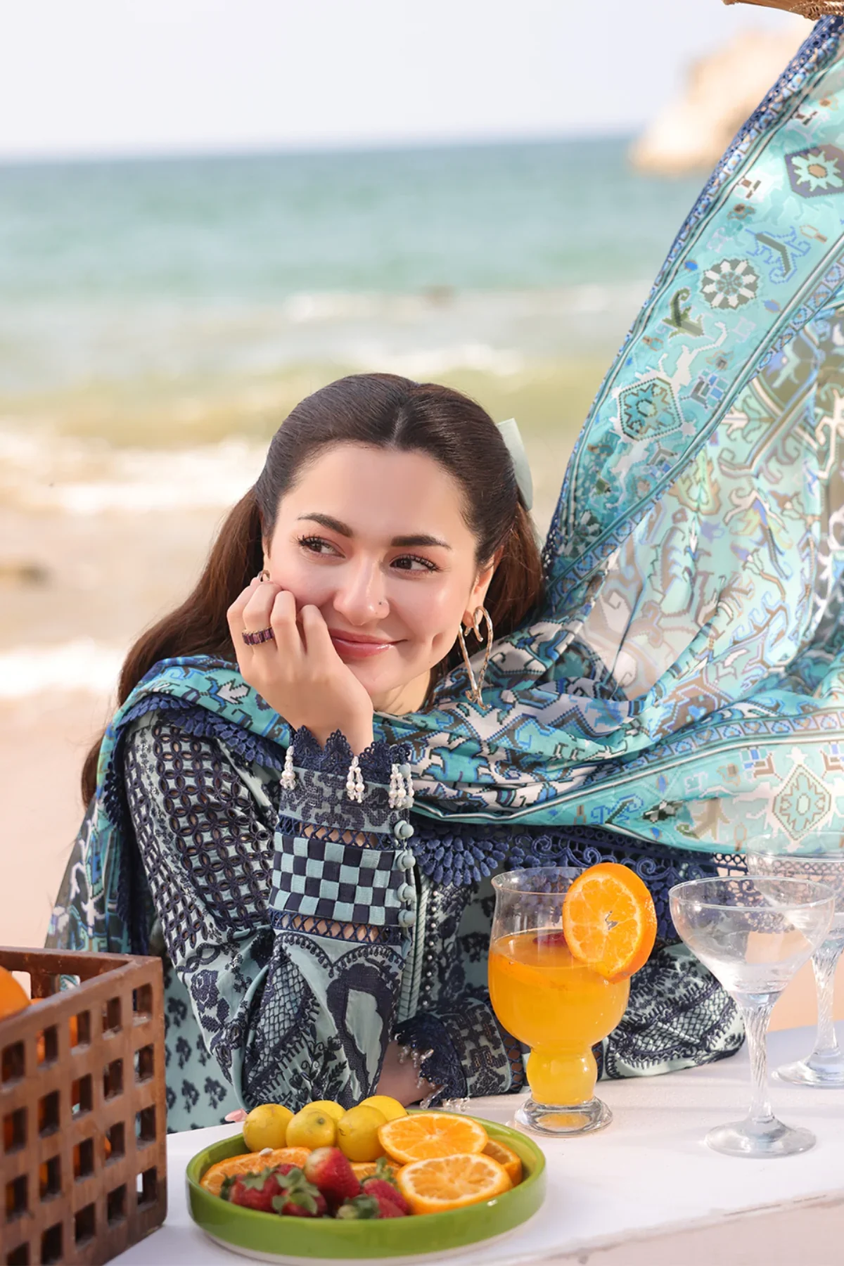 Hania Luxury Lawn - Image 4