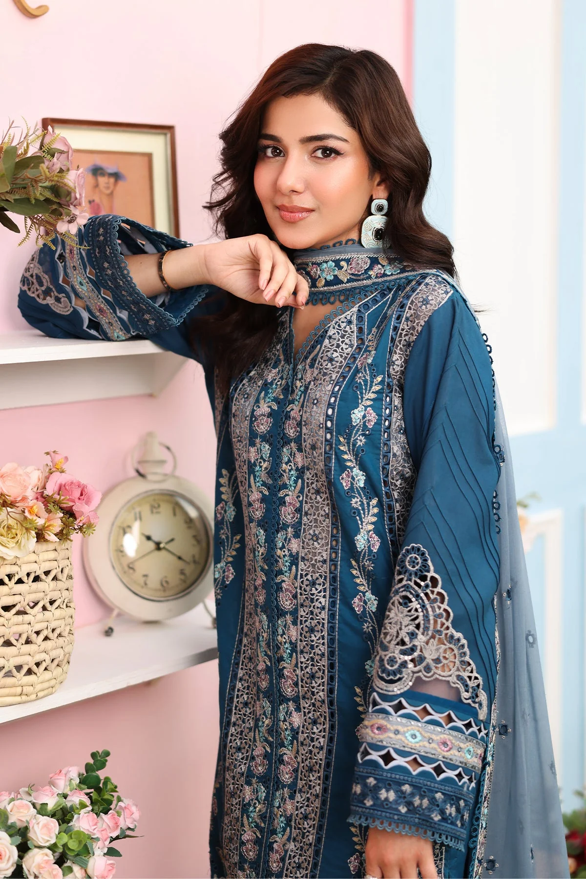 Hayam Luxury Lawn - Image 3